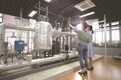 《文匯報》上海電力大學深化產教融合校企合作,推進能源電力復合型高層次人才培養 砥礪奮進,加快能源特色高水平地方一流大學建設